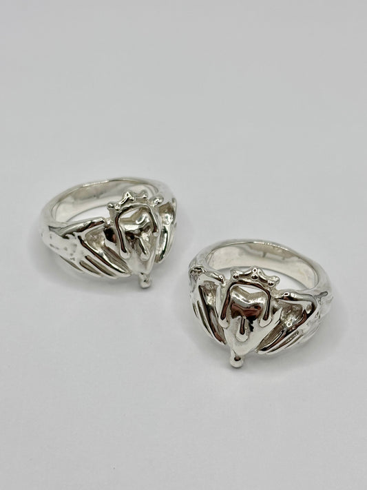 Drippy Claddagh Ring