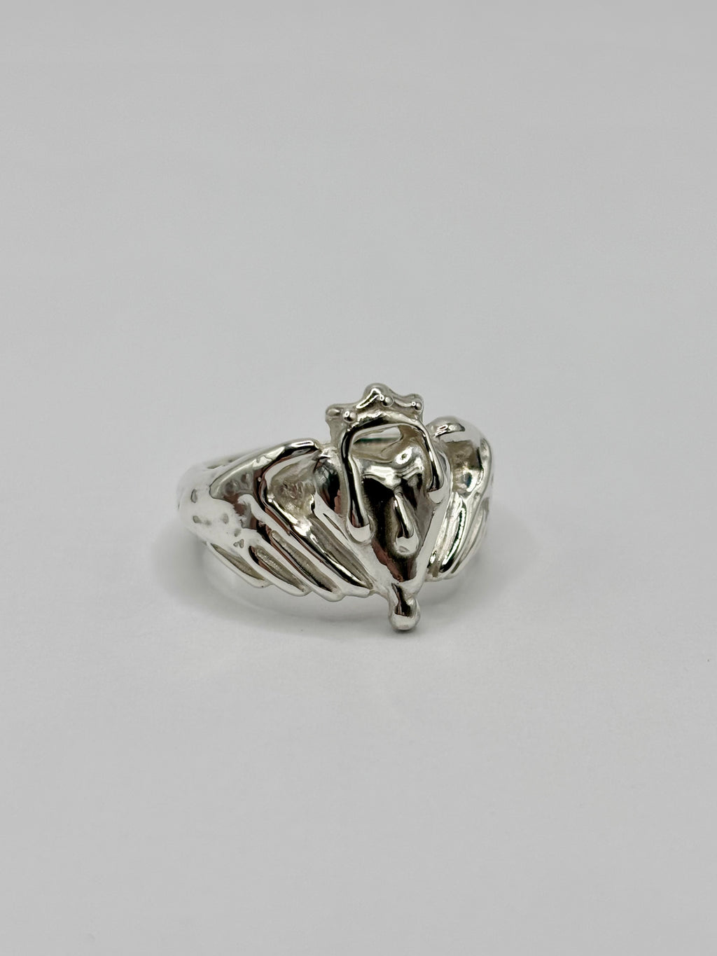 Drippy Claddagh Ring