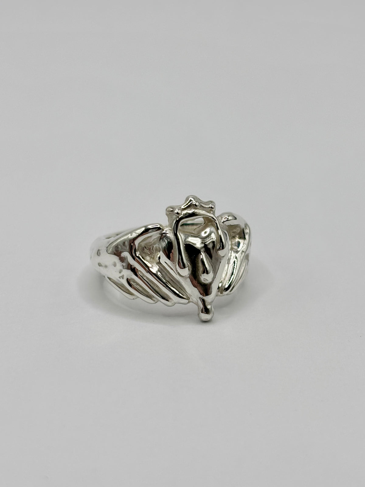 Drippy Claddagh Ring