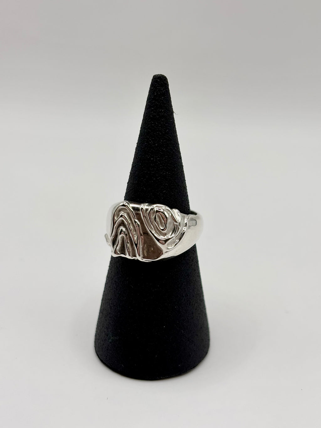 Oyster Cushion Signet
